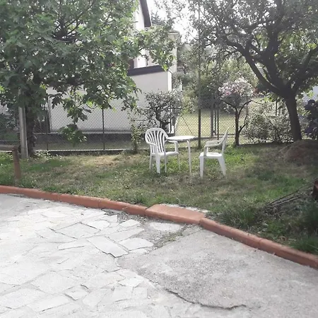 Homestay Casa Vacanza Di Fabio Maggi Gazzada